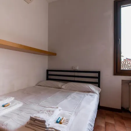 8 Min Rialto E San Marco - Venedik